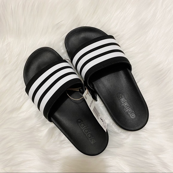 Adidas • Adilette Comfort Slides - Picture 4 of 10